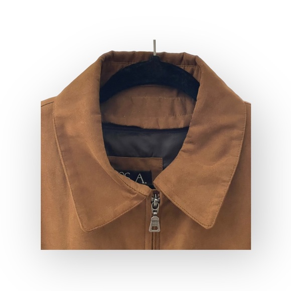 new Jos A Bank 𖤐 Traditional Fit Microsuede Bomber Jacket 𖤐 Cognac 𖤐 Medium - Picture 7 of 17